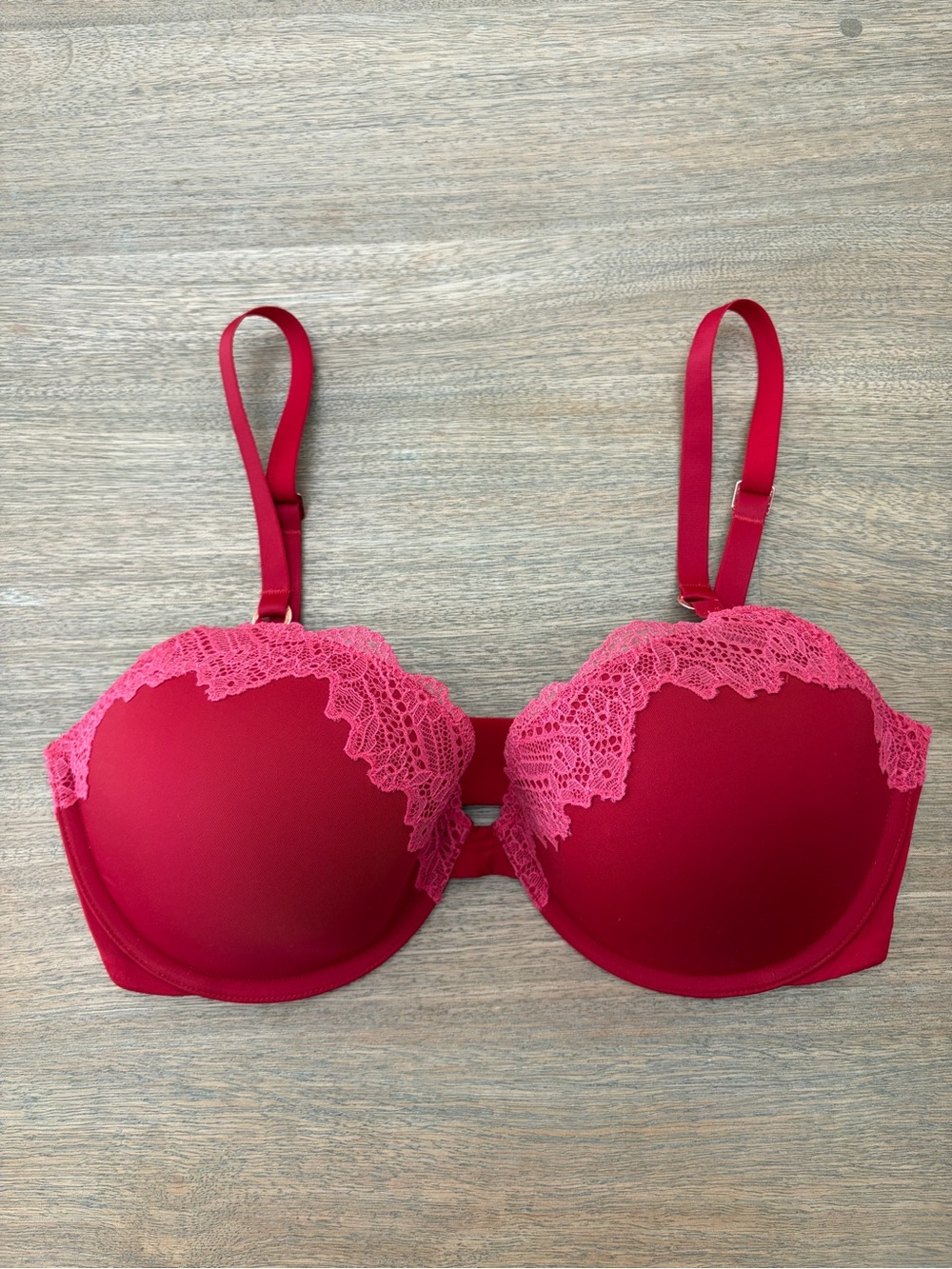 Calvin Klein Women’s Red Lace Trim Push-Up Bra - 36D